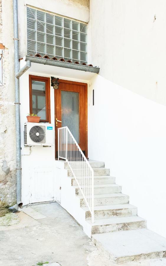 Apartman Kyra Pula Extérieur photo